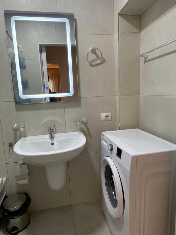 Centre View Apartment Tiranë Ngoại thất bức ảnh