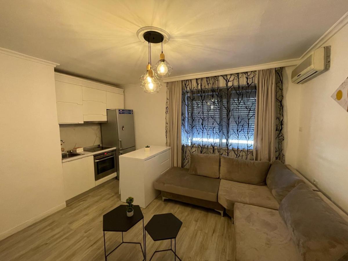 Centre View Apartment Tiranë Ngoại thất bức ảnh